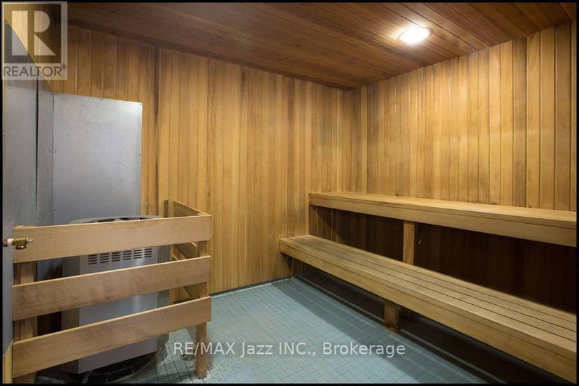 105 - 360 Watson Street W — photo 27 of 36
