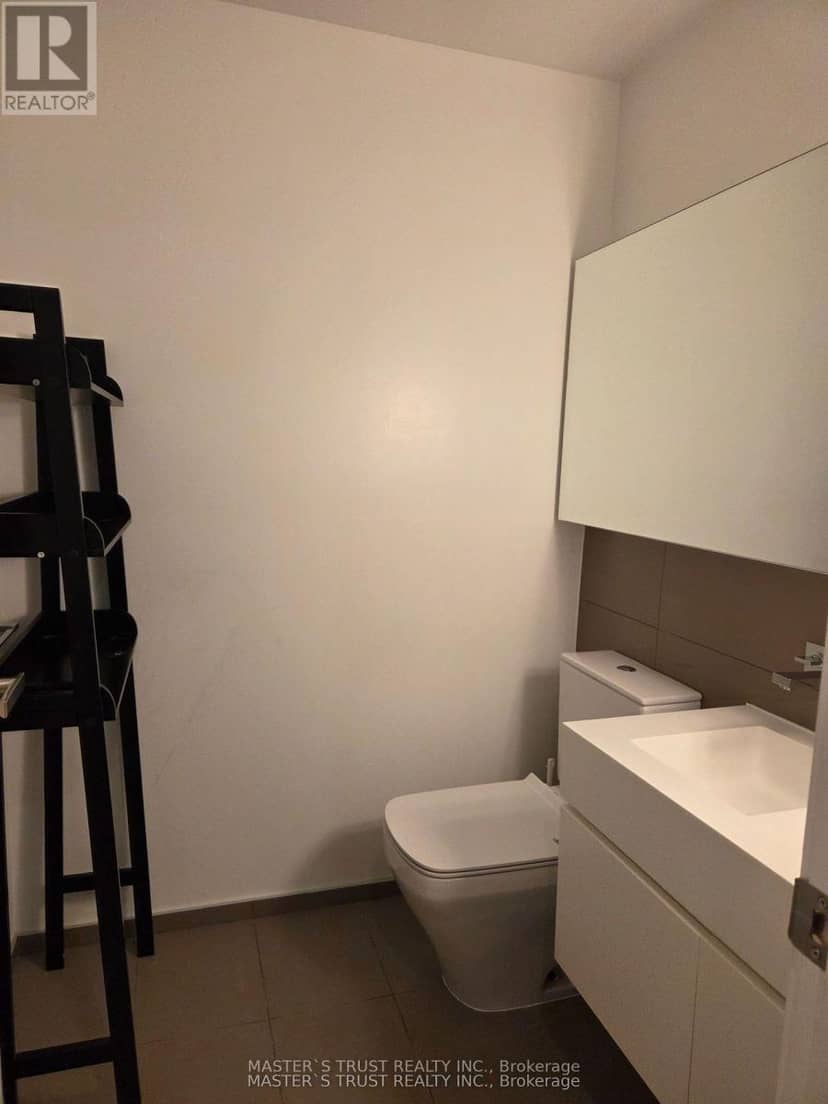 310 - 45 Charles Street E — photo 16 of 18