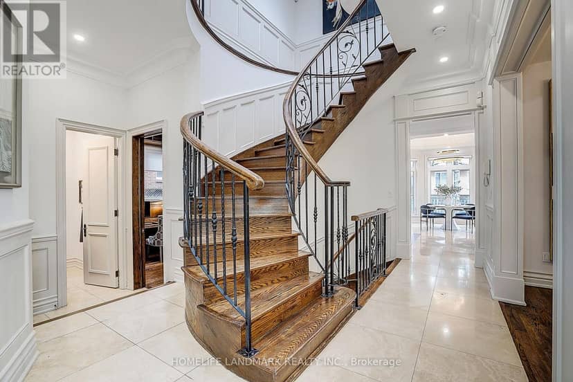 332 Greenfield Avenue — photo 19 of 40
