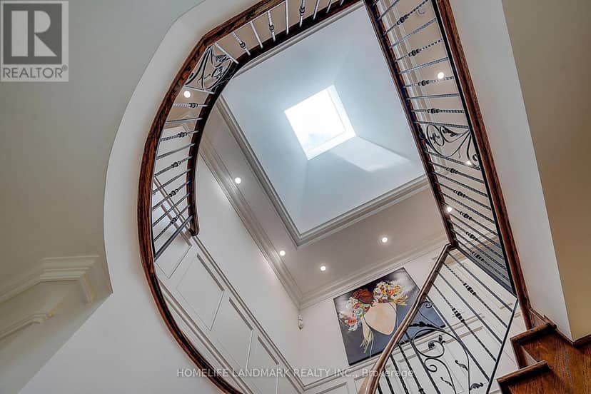 332 Greenfield Avenue — photo 22 of 40