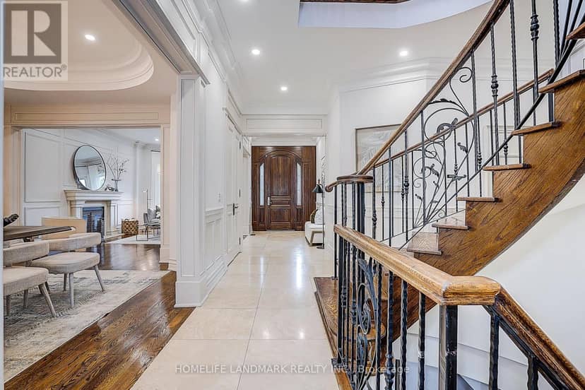 332 Greenfield Avenue, Toronto, photo 4