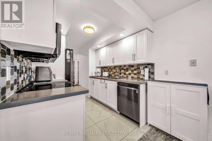 1812 - 10 Northtown Way — photo 11 of 33