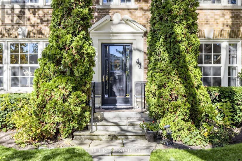 44 Ridge Hill Drive, Toronto, photo 2