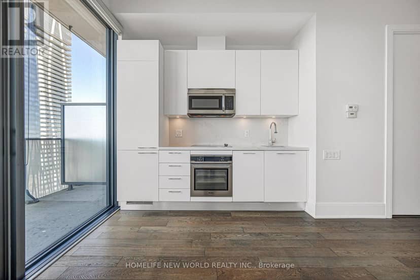5603 - 42 Charles Street E — photo 10 of 35