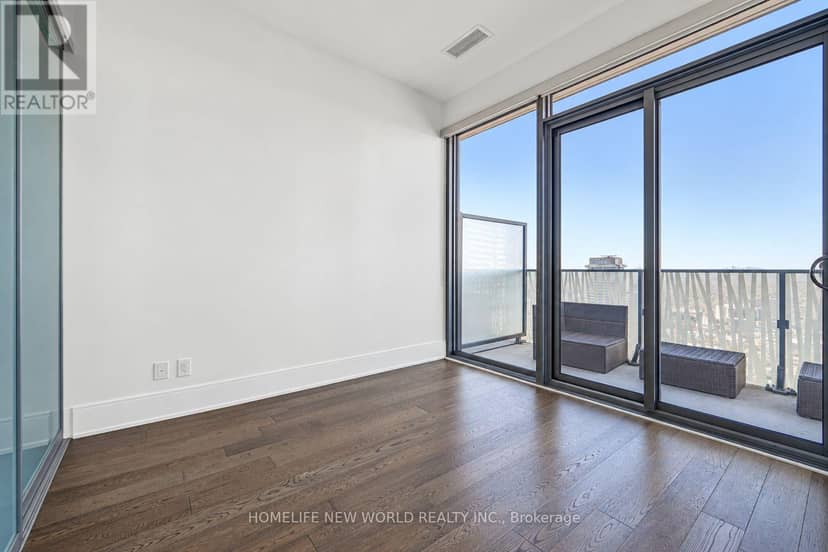 5603 - 42 Charles Street E — photo 15 of 35