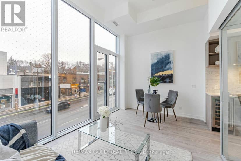 216 - 2020 Bathurst Street — photo 15 of 40