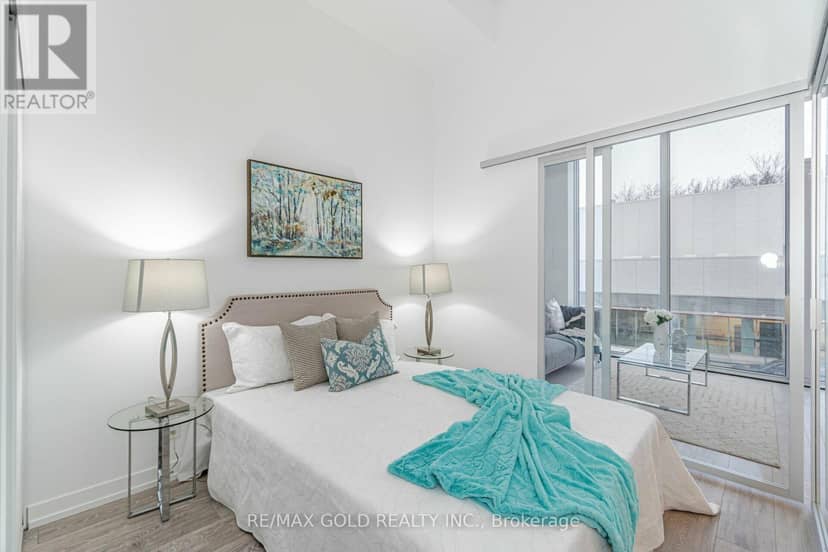 216 - 2020 Bathurst Street — photo 17 of 40