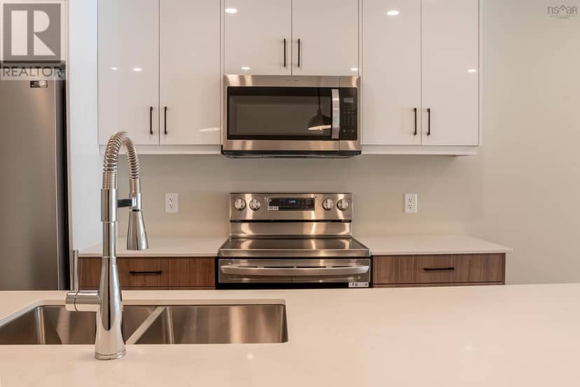 127 Kent Road — photo 11 of 29