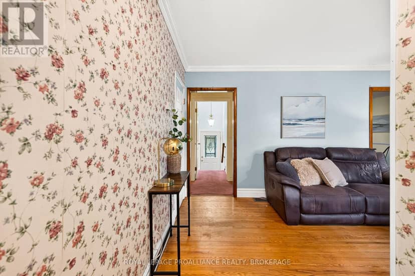 413 Maple Ridge Drive, Kingston, photo 8