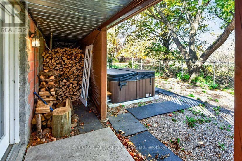 365 Park Road — photo 13 of 40