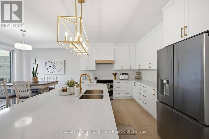 C - 431 Orchard Avenue — photo 14 of 40
