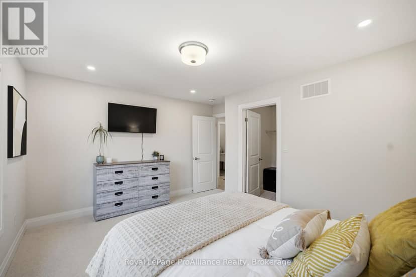 C - 431 Orchard Avenue — photo 30 of 40