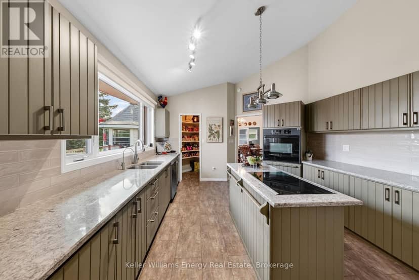 89 Smith's Bay Avenue, Prince Edward County, photo 6