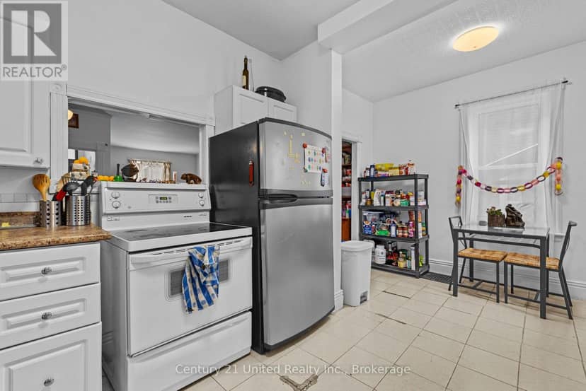 575 Bethune Street — photo 12 of 27