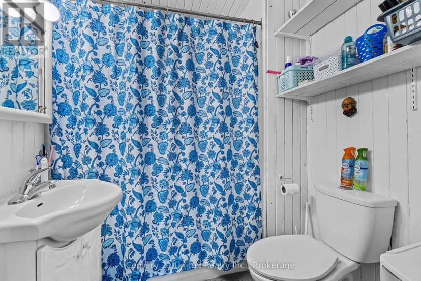575 Bethune Street — photo 18 of 27