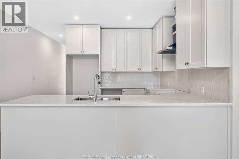 260 Angelo — photo 11 of 36