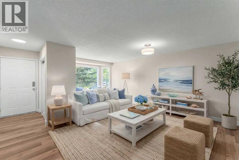7609 36 Avenue NW, Calgary