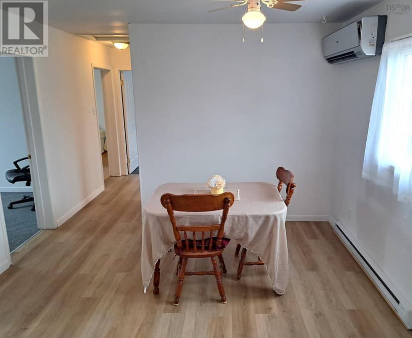 3 Robertson Crescent — photo 13 of 35