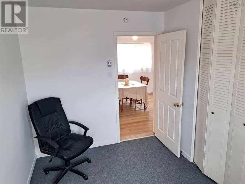3 Robertson Crescent — photo 25 of 35
