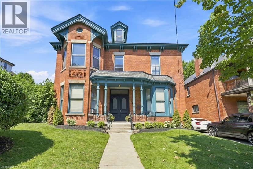 132 EMERALD Street S — photo 2 of 40