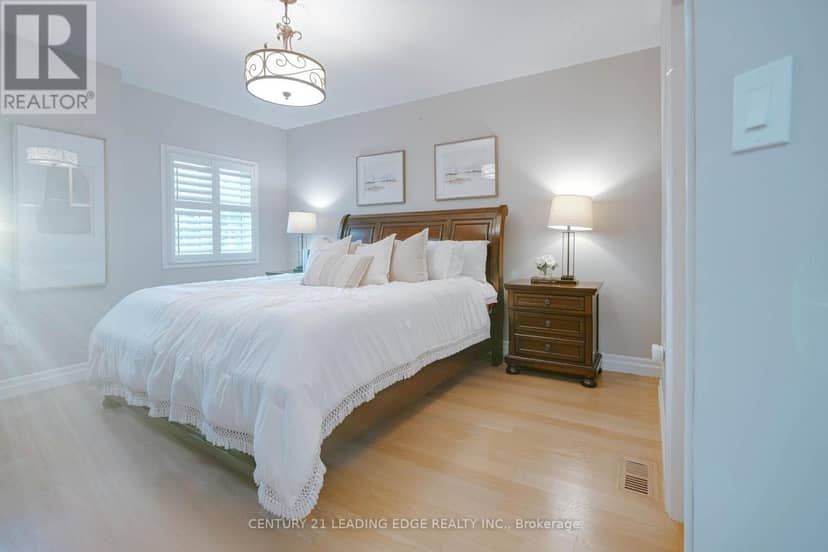 33 Neill Avenue — photo 15 of 40