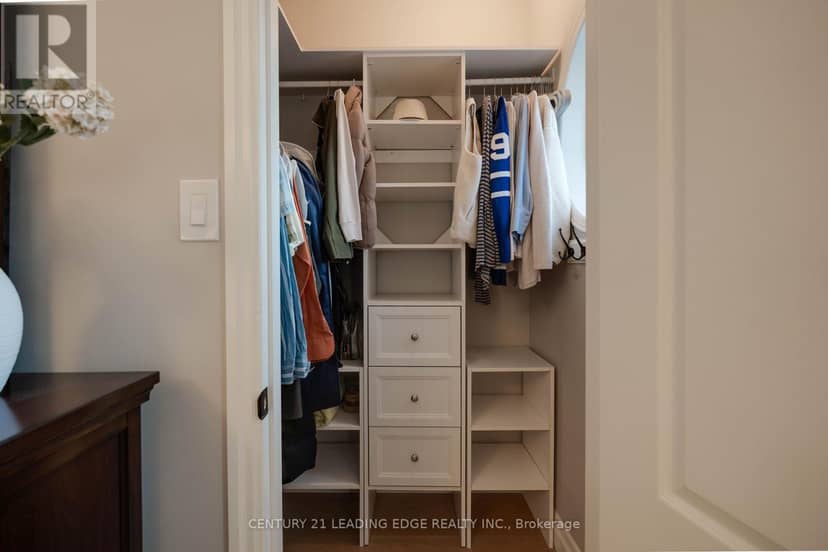 33 Neill Avenue — photo 19 of 40