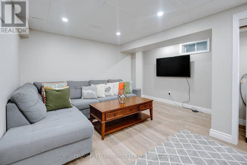 33 Neill Avenue — photo 29 of 40