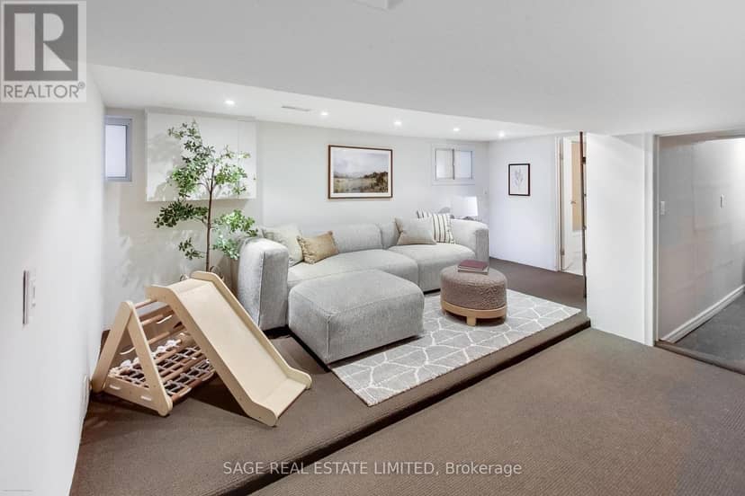 346 Leslie Street — photo 19 of 35