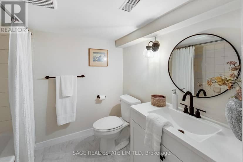 346 Leslie Street — photo 24 of 35