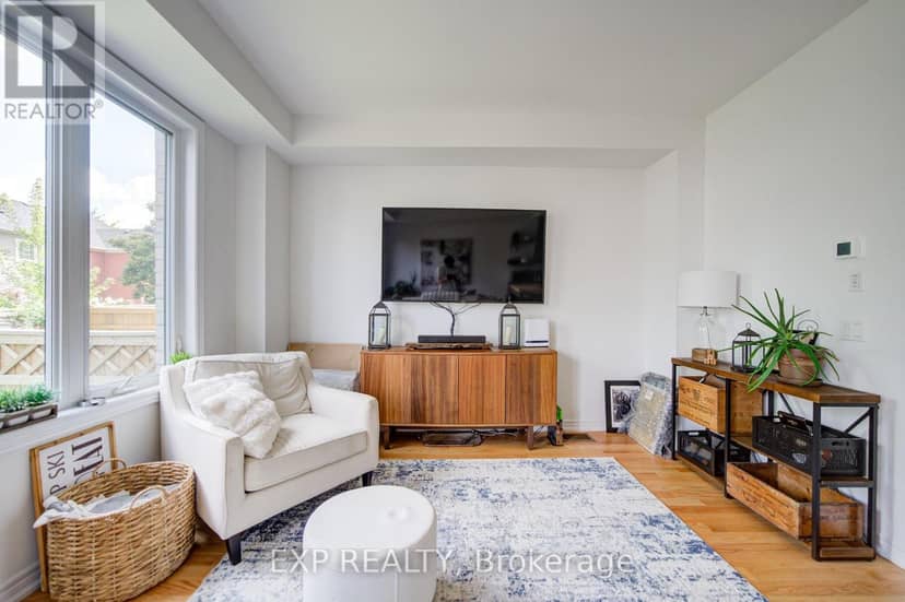29 Sorbara Way, Whitby, photo 7