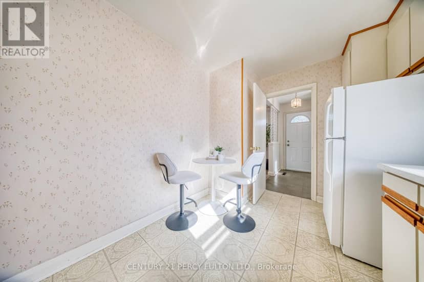 78 Gilroy Drive, Toronto, photo 8