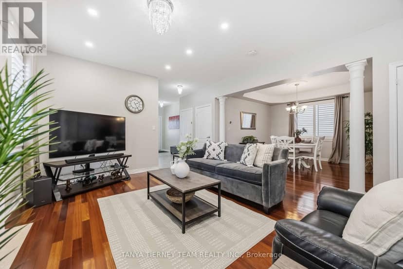 47 Mikayla Crescent — photo 10 of 40