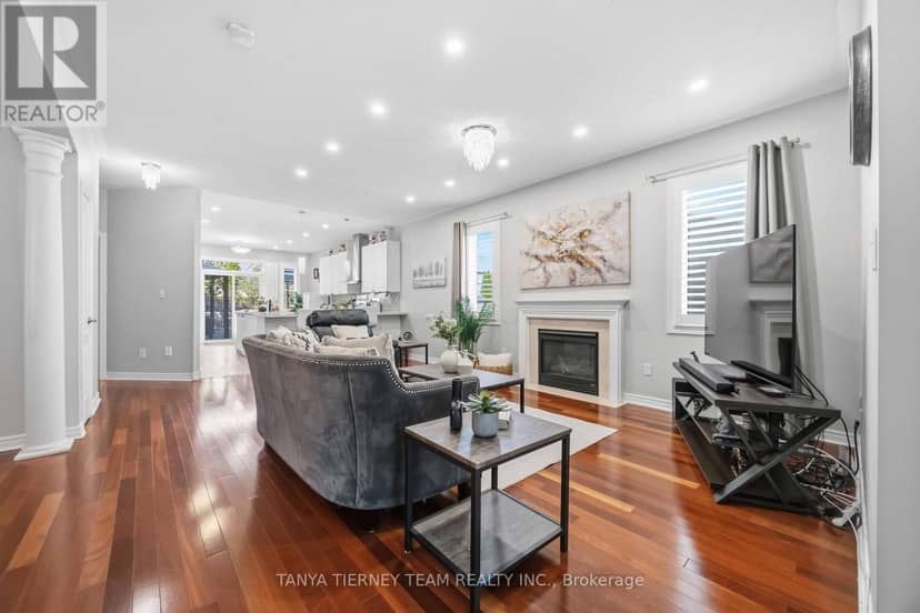 47 Mikayla Crescent — photo 12 of 40