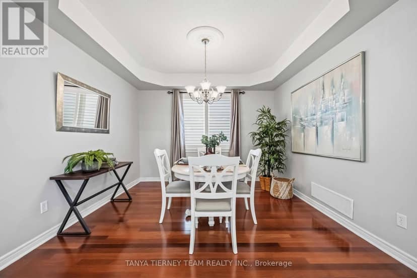 47 Mikayla Crescent — photo 14 of 40