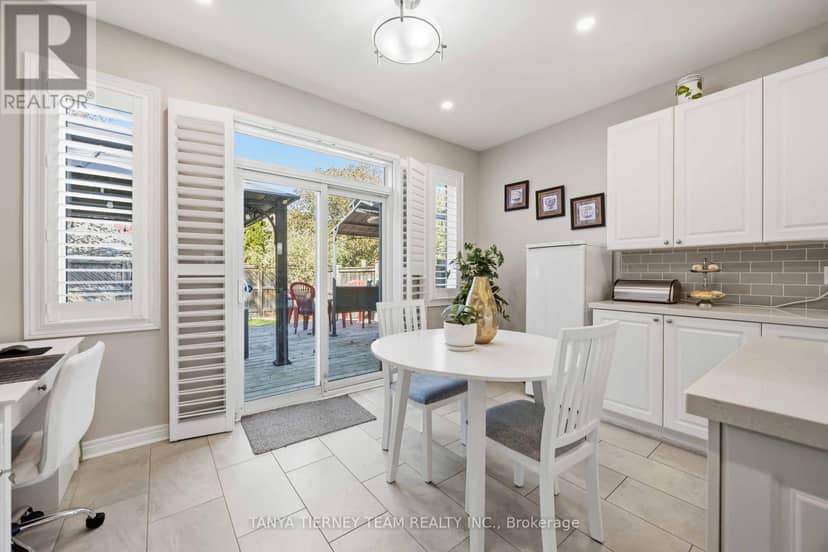 47 Mikayla Crescent — photo 25 of 40