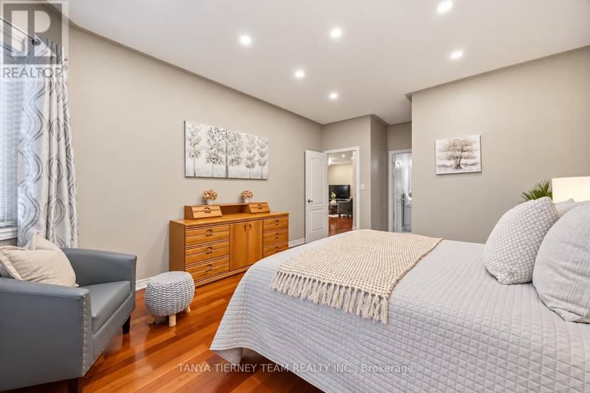 47 Mikayla Crescent — photo 29 of 40