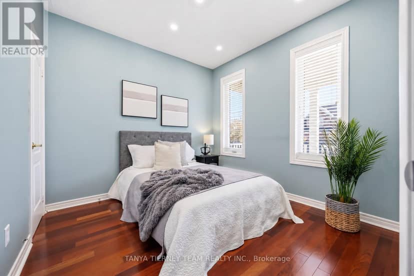 47 Mikayla Crescent — photo 31 of 40