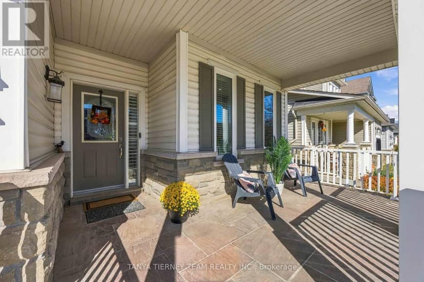 47 Mikayla Crescent, Whitby, photo 4