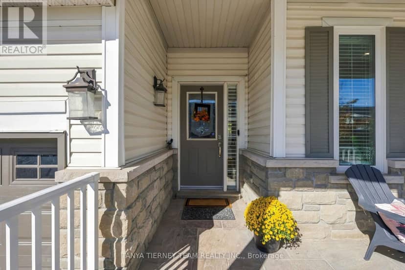 47 Mikayla Crescent, Whitby, photo 5