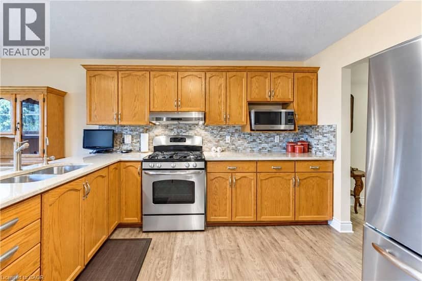 1349 BRIDGE Street — photo 17 of 40