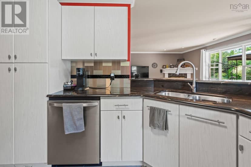 58 Longard Drive — photo 9 of 34
