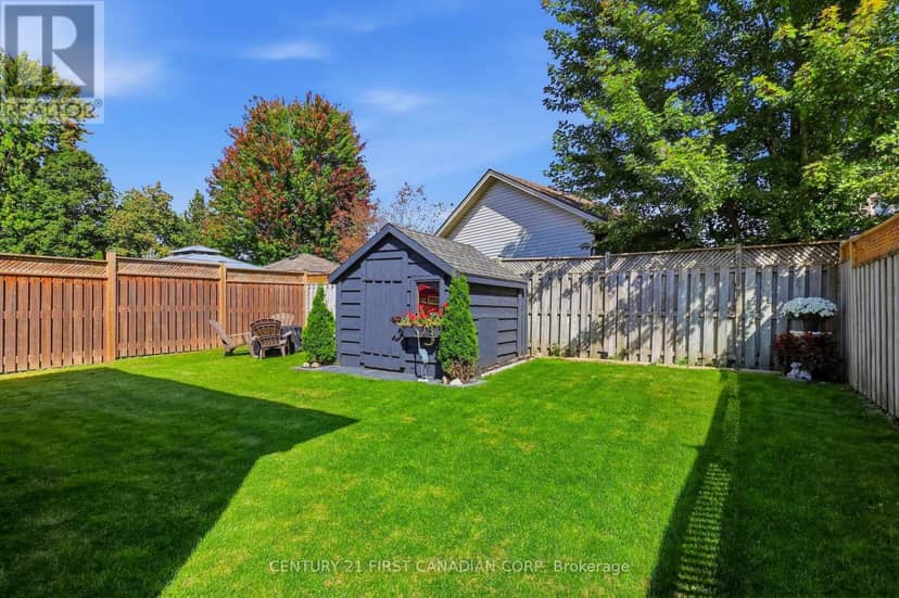 546 Talltree Crescent — photo 10 of 40