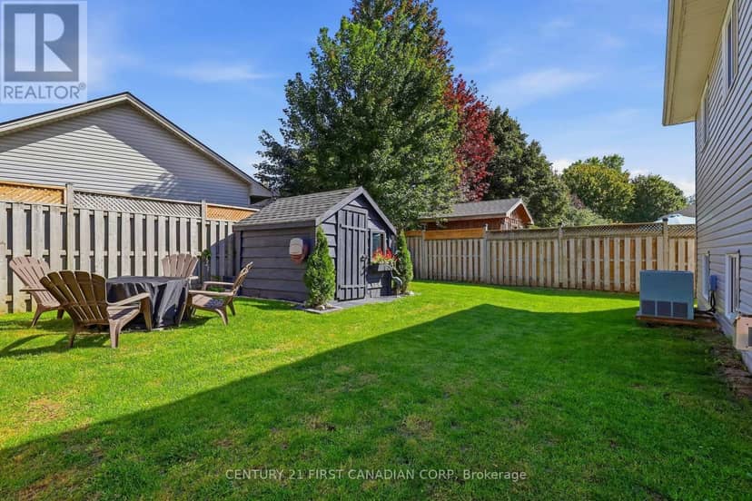 546 Talltree Crescent — photo 9 of 40