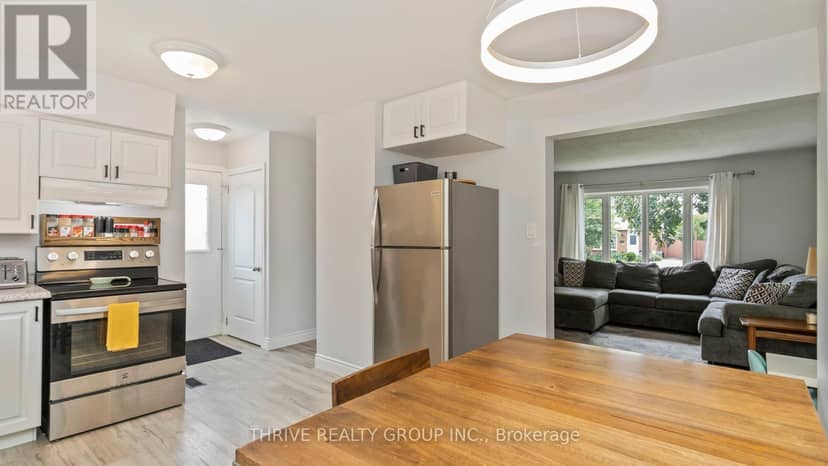 83 Scotchmere Crescent — photo 12 of 35