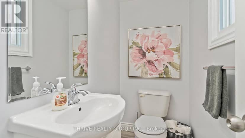 83 Scotchmere Crescent — photo 13 of 35