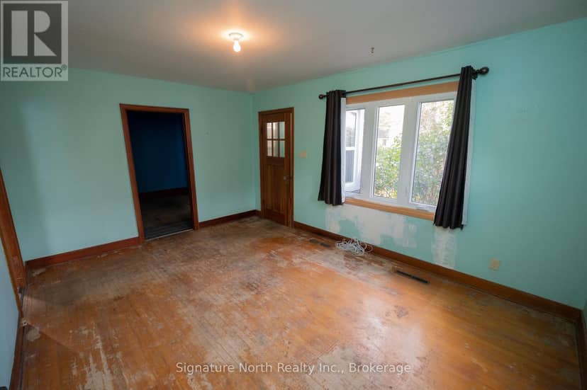 174 Clarke Street — photo 10 of 37