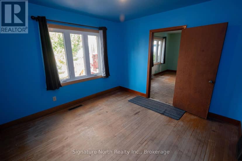 174 Clarke Street — photo 12 of 37