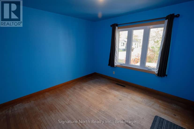174 Clarke Street — photo 13 of 37