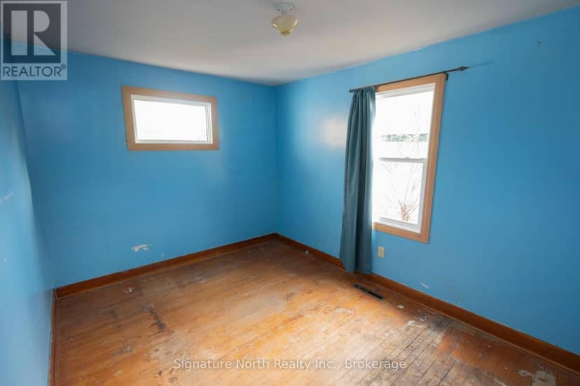 174 Clarke Street — photo 14 of 37