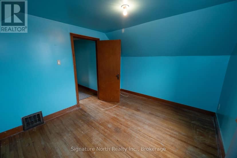 174 Clarke Street — photo 25 of 37